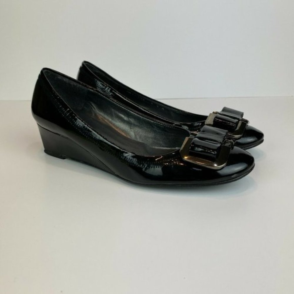 Stuart‎ Weitzman Wedge Heels 5.5 Black Patent Leather Silver Bow Office Career - Picture 1 of 11